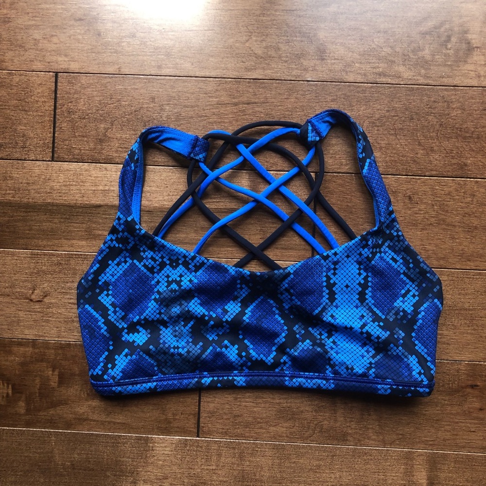 Lululemon Free to be bra wild